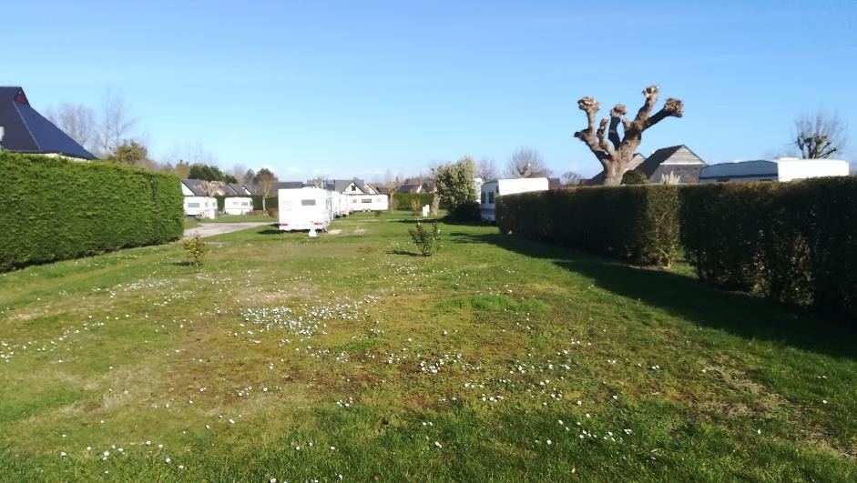 Camping Ariane - emplacement caravane et camping-car - Camping proche de Caen